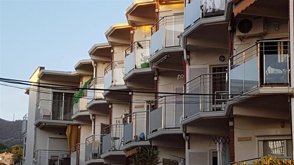 Apartamento Playa Mar Castelldefels Ngoại thất bức ảnh