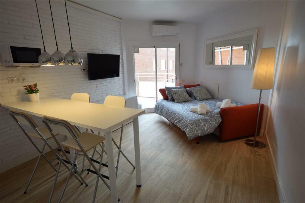 Apartamento Playa Mar Castelldefels Ngoại thất bức ảnh